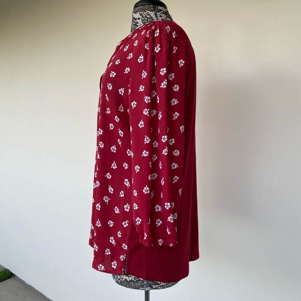 Floral Red Women's Top by Market Spruce size XL - Picture 3 of 4